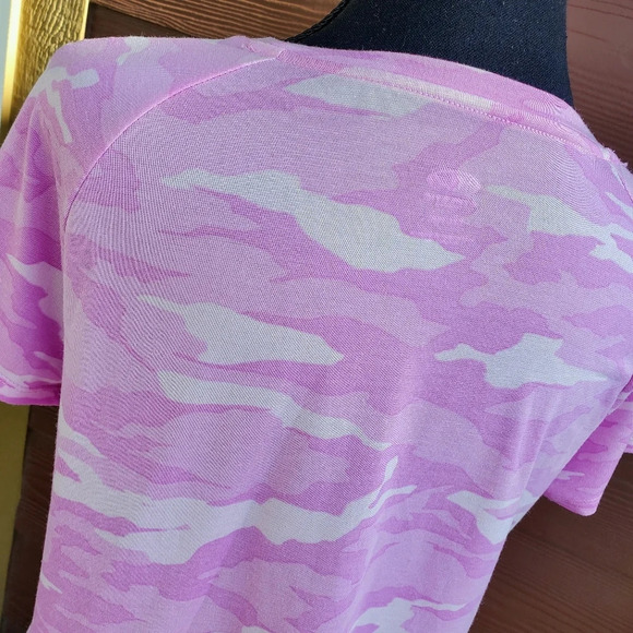 Athletic Works Pink Short Sleeve Camo Tee Size XXL (18) - Picture 8 of 11